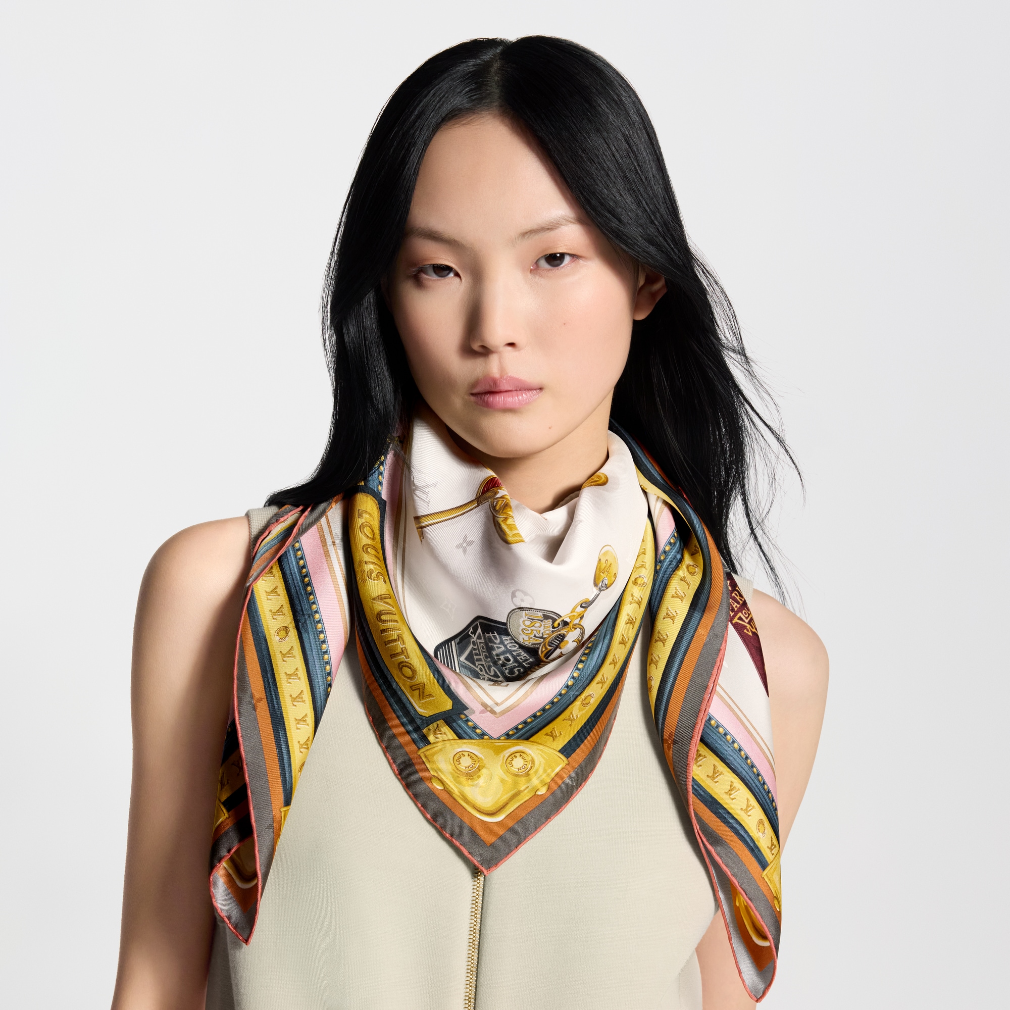 White Silk Squares and Bandeaus for Women | LOUIS VUITTON ®
